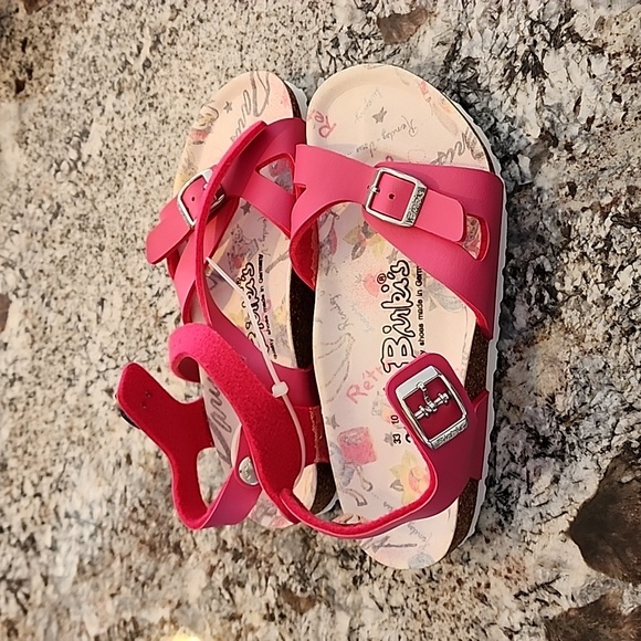 NEW Birki's pink sandal kids 2US 33eu - Picture 2 of 6